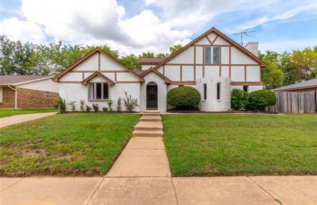 2225 Park Hill Drive - 2225 Park Hill Drive, Arlington, TX 76012