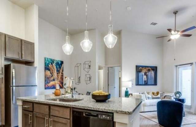 4782 Military Dr W Gallery 1