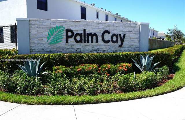 1596 NE 3rd Ave photos photos