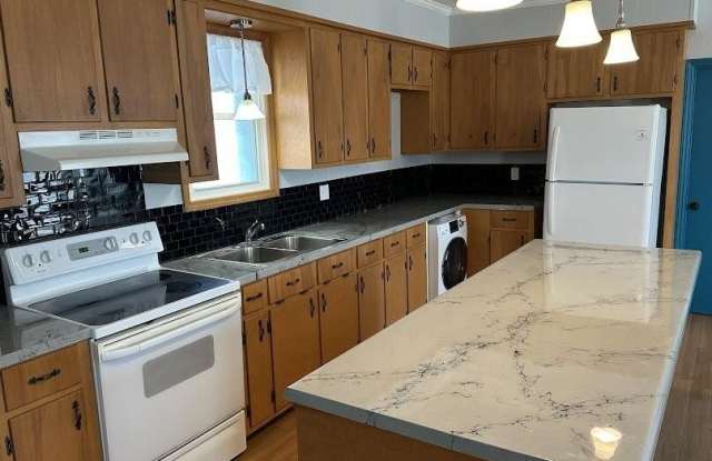 211 Pamlico Street unit: C - 211 Pamlico Street, Belhaven, NC 27810