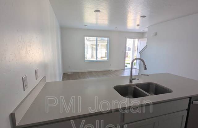 1925 South 530th West Gallery 2