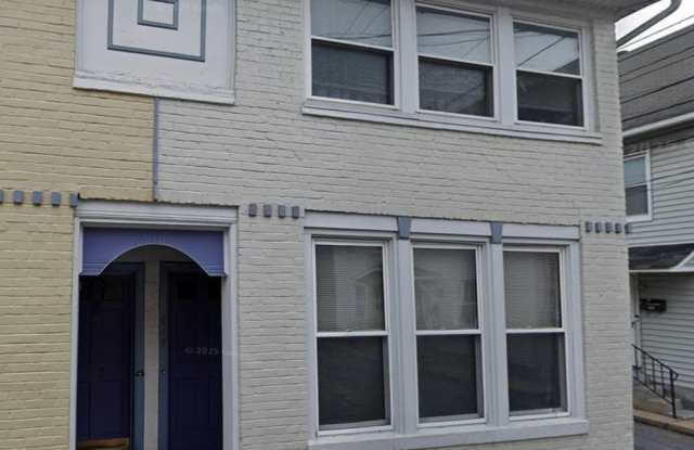 CUTE 2 STORY TWIN IN NORTH BETHLEHEM photos photos