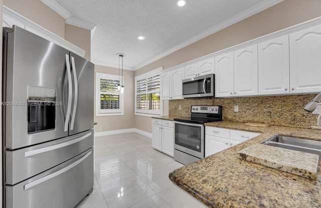 1905 Capeside Circle 1905, Wellington, FL 33414 - 8032 photos photos