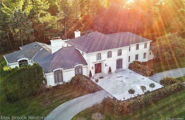 325 KESWICK Road Gallery 3