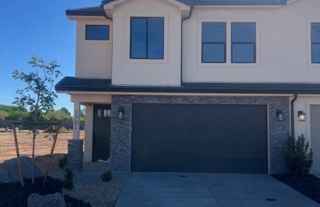 1858 Livy Lane - 1 photos photos