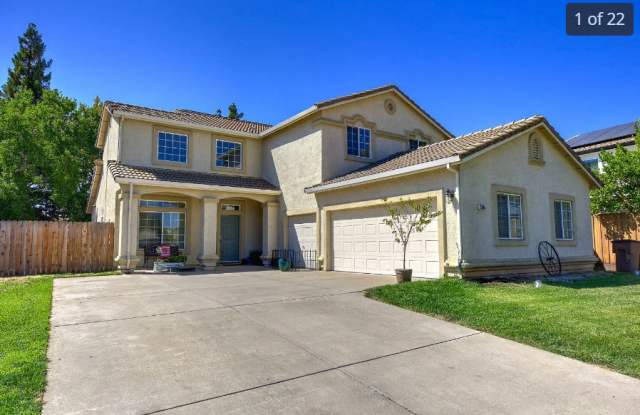 2105 1st St photos photos