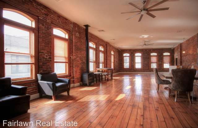 204 North Neil Street #B - 204 North Neil Street, Champaign, IL 61820