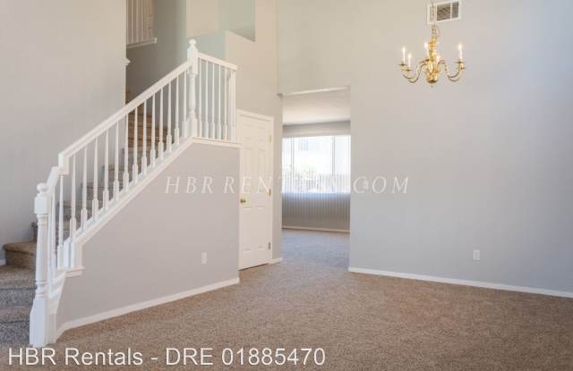 881 Englewood Way Gallery 2