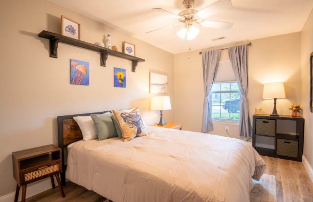 FURNISHED RENTAL-AVAILABLE 3-12 MONTHS STARTING JUNE 10, 2026 Gallery 3