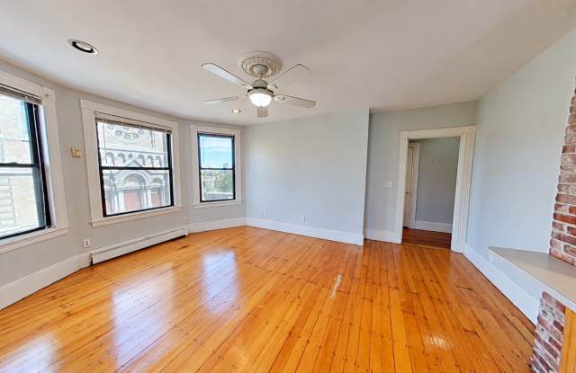 1540 Tremont Street1540 Tremont Street - 1540 - 3F Gallery 4