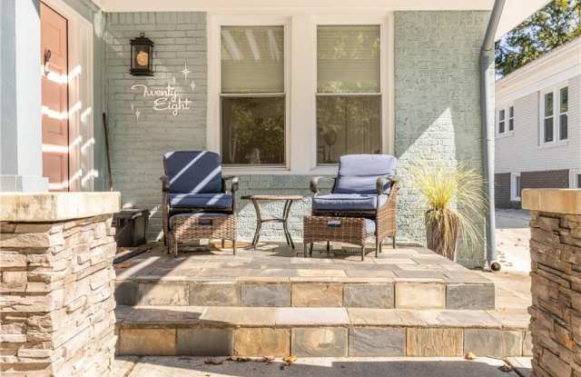 28 Peachtree Hills Avenue NE Gallery 4