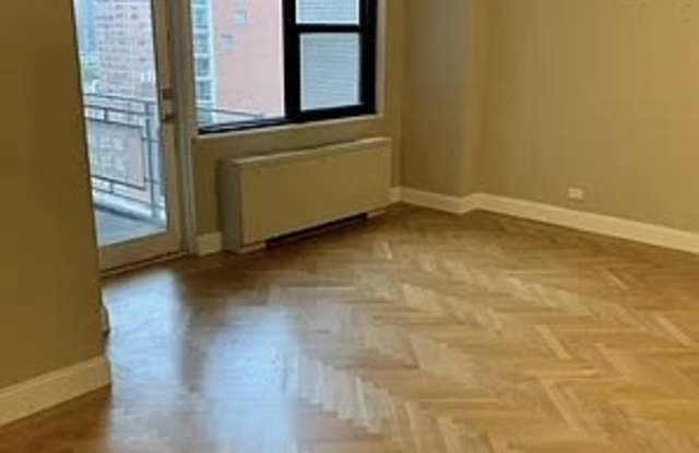 200 East 86th St photos photos