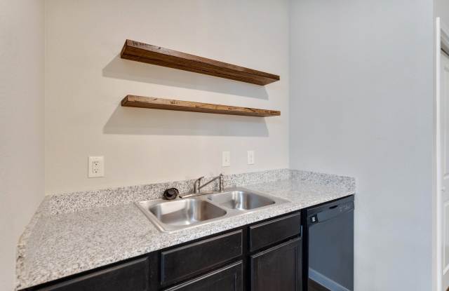 Rolling Hills Townhomes Gallery 2