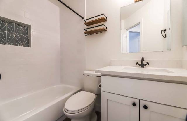 Gorgeous Fully Remodeled 3 Bedroom Home! photos photos
