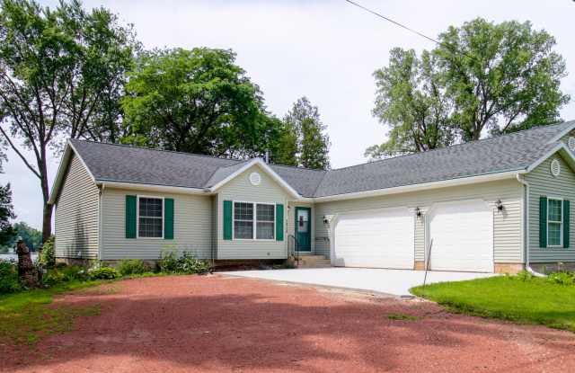 1315 Lakeview Road - 1315 Lakeview Road, Washington County, WI 53090