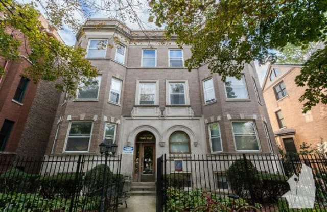 3047 W LOGAN - 3047 W Logan Blvd, Chicago, IL 60647