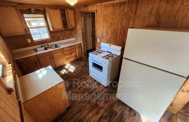 505 North Division Street (Asher) Gallery 3