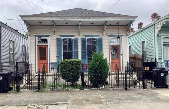 2927 BARRONE Street Gallery 1