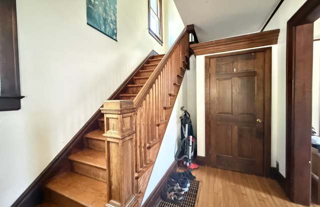 1008 West Huron Street Gallery 3