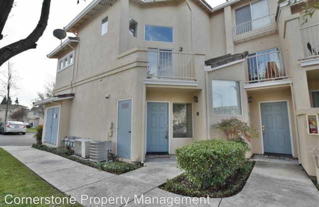501 Manhattan Pl - 501 Manhattan Place, San Jose, CA 95136