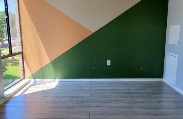 8645 GREENBELT ROAD photos photos
