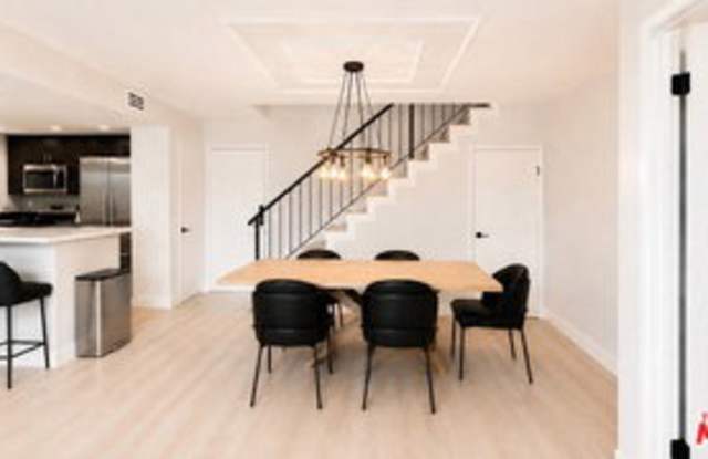 1250 South Westgate Avenue photos photos