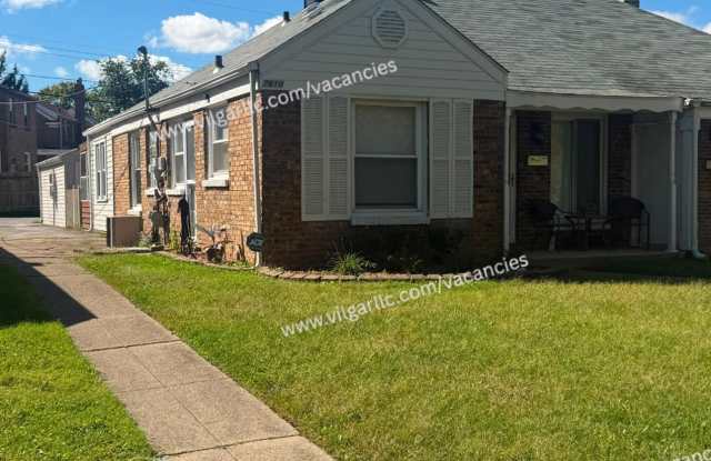 • 2 Bedroom • 1 Bathroom Gallery 3