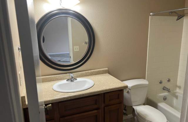7737 Briarsprings Drive Gallery 4