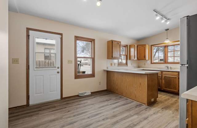 1501 Dearborn Street Gallery 4