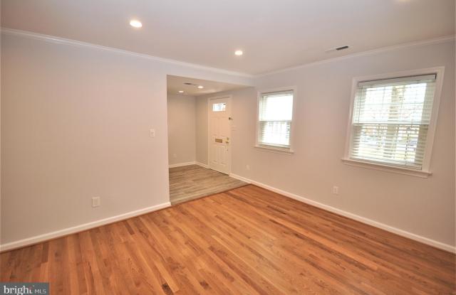 6714 KENWOOD FOREST LANE Gallery 4