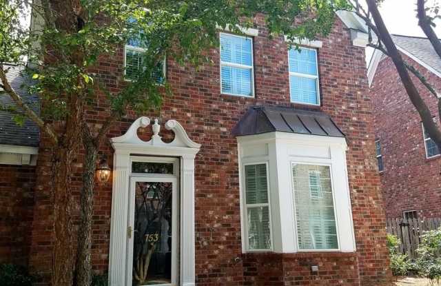 753 Natchez Circle Gallery 2