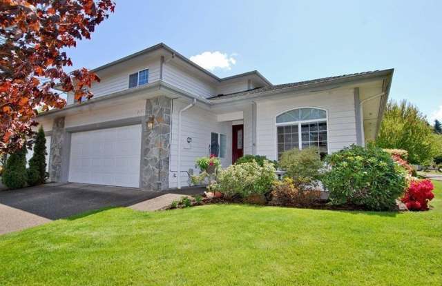3bd/2ba With Beautiful Private Fully Fenced Back Yard in South Salem...This Won't Last Long! photos photos