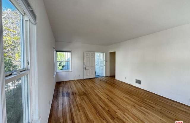 1246 Edris Dr Gallery 4