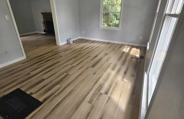 29861 Standish Street Gallery 2