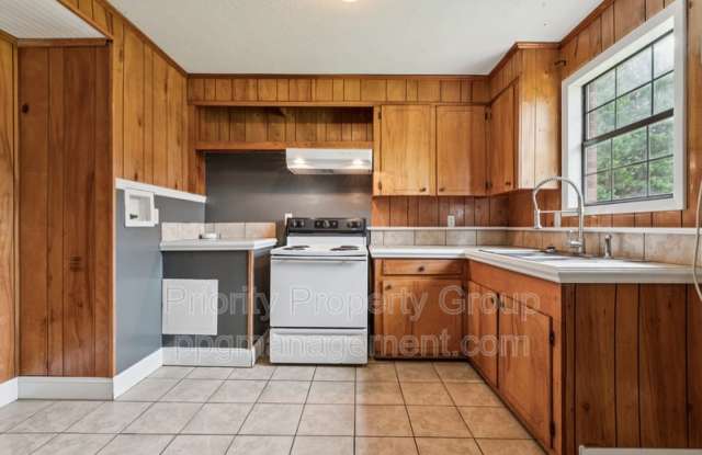 218 Lovelace Road - 218 Gallery 1