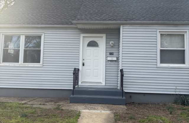 228 PHILLIPS AVE photos photos