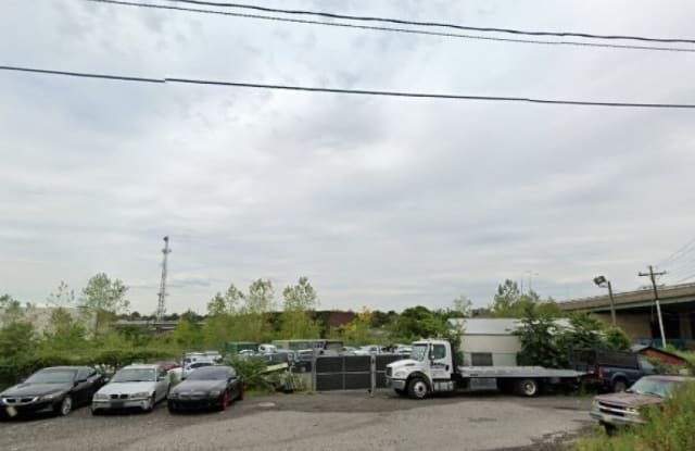 9 Route 440 - 9 New Jersey 440, Jersey City, NJ 07305
