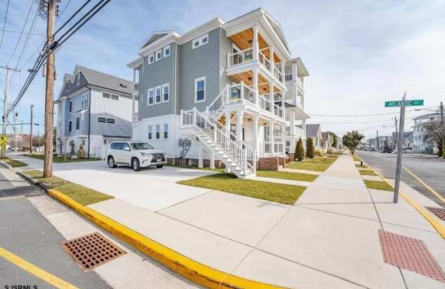 801 Stenton Pl Gallery 2