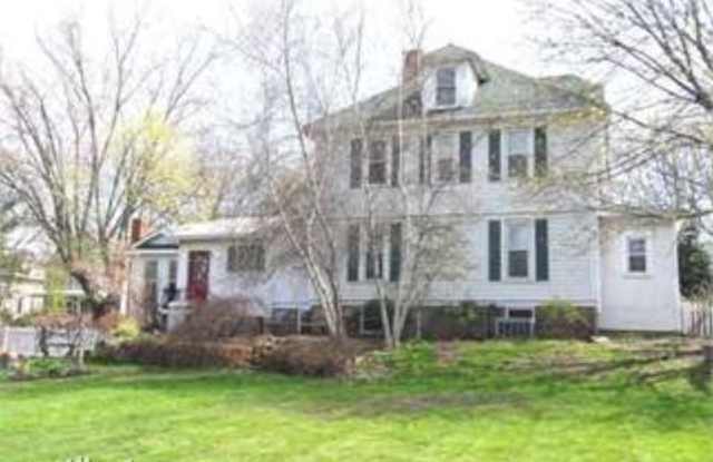 278 Maple Street Gallery 3