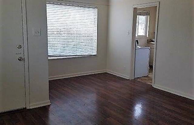 3000 Glencoe St. Gallery 4
