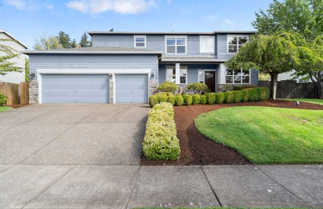 Beautifully Maintained 5 Bedroom Home In Happy Valley photos photos