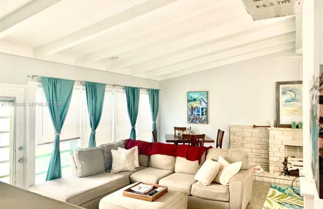 2507 Andros Ln photos photos