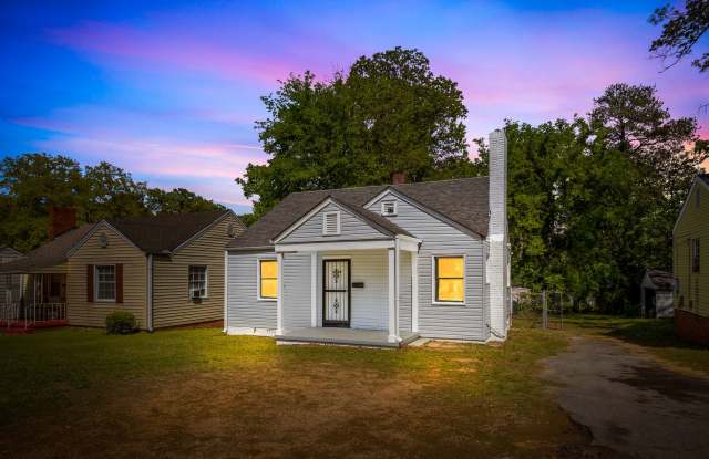 Charming and Newly Renovated 3 Bedroom 1.5 Bath Home Available Now! photos photos