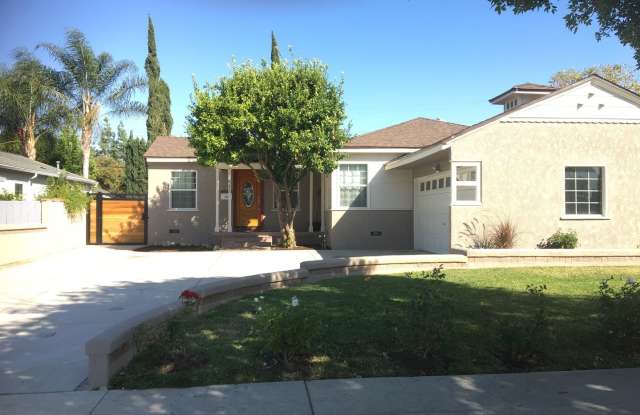 6212 Topeka Dr Gallery 2
