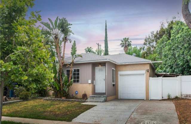 17420 Collins Street photos photos