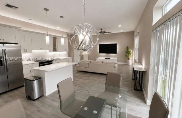 1068 NE 35th St photos photos 1068 NE 35th St photos photos