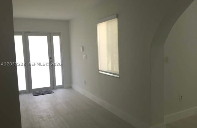 6622 Acacia Ct Gallery 2