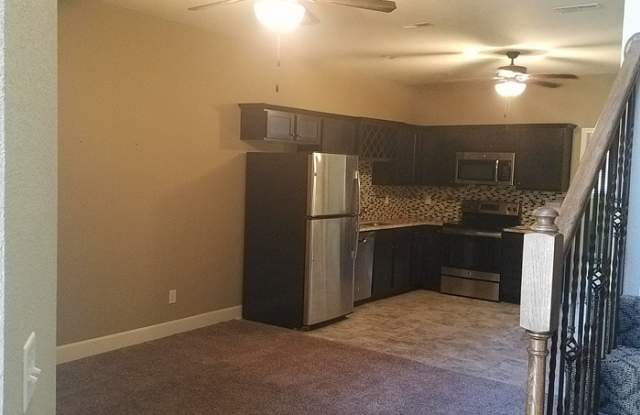 2172 Southwest Timbertrace Lane Gallery 2