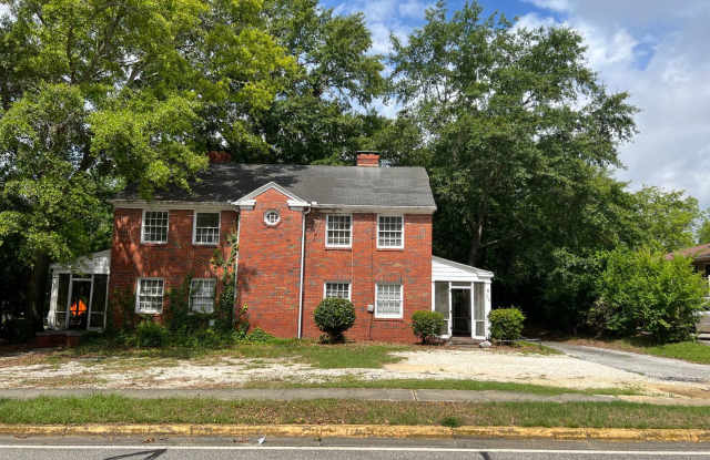 Two bed duplex corner of Armstrong and Samford - 360 Armstrong Street, Auburn, AL 36830