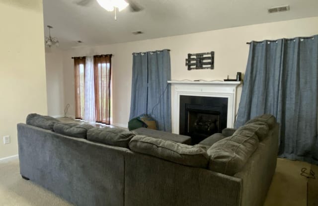 400 Jessica Court - 400 Jessica Ct, Onslow County, NC 28574
